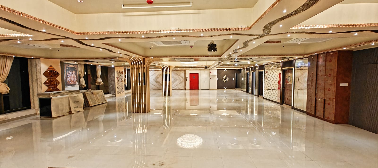 Event layout ROYALLIA BANQUET versatile space New Town